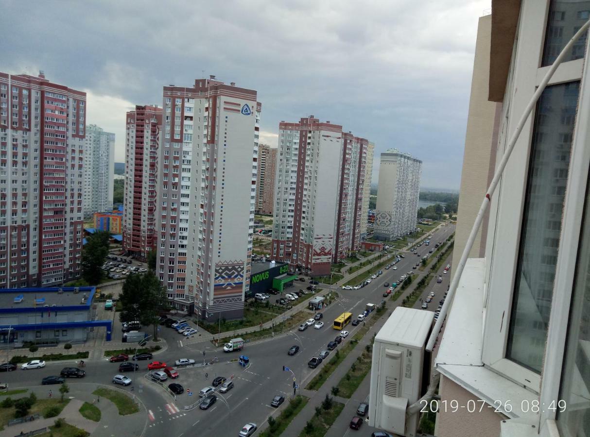 Люкс Апартаменты На Позняках 키예프 외부 사진