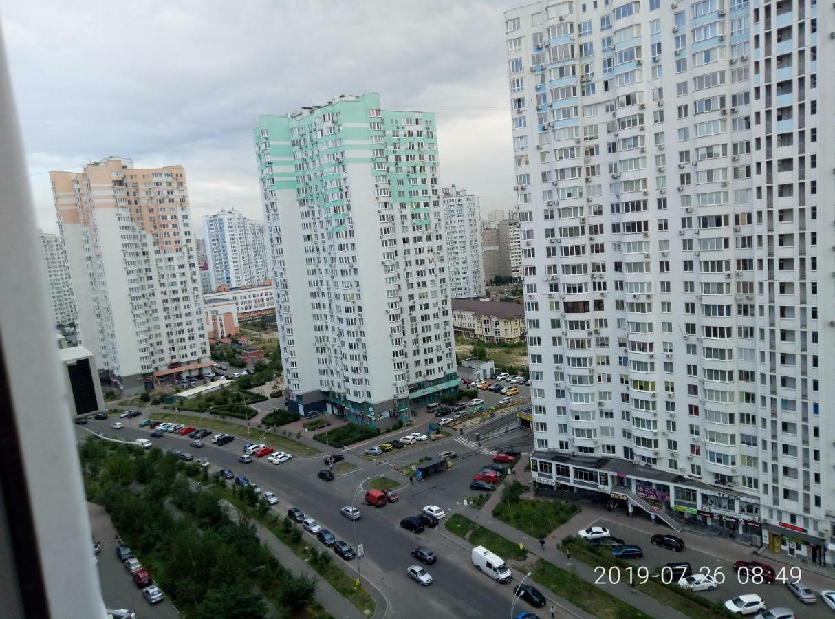 Люкс Апартаменты На Позняках 키예프 외부 사진